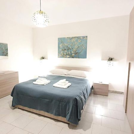 Twin Room Apulia Apartment - Bari Centro Esterno foto
